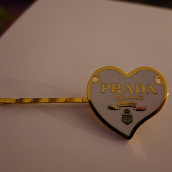 Authentic Prada Vintage Light Blue & Gold Heart Button on New Hair Clip - Picture 11 of 11
